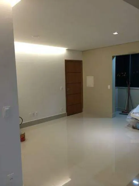 Foto 1 de Apartamento com 2 Quartos à venda, 76m² em Tubalina, Uberlândia