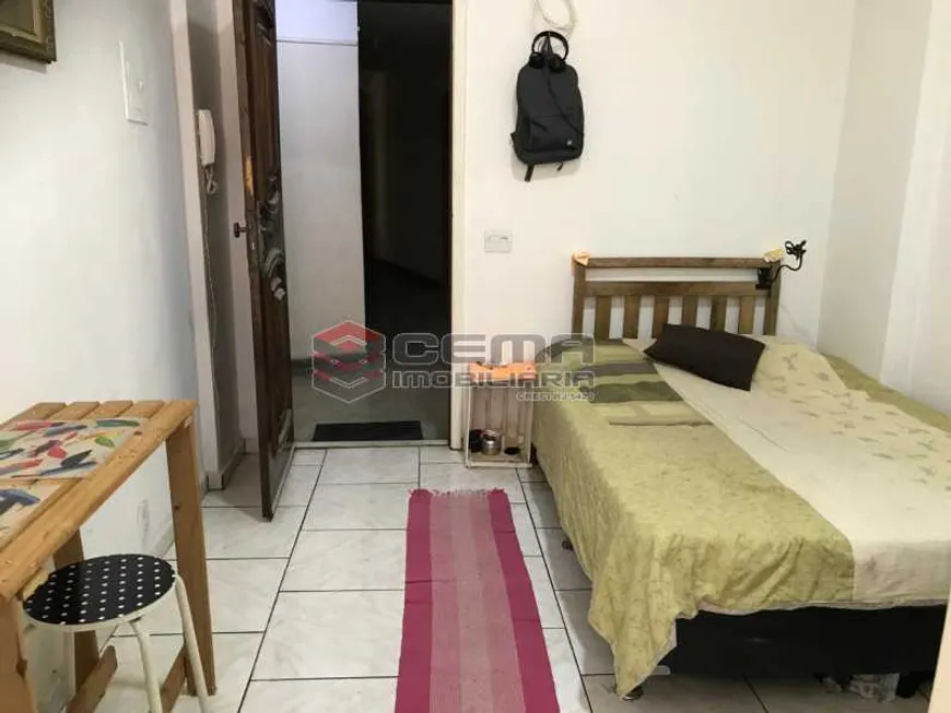 Foto 1 de Kitnet com 1 Quarto à venda, 18m² em Centro, Rio de Janeiro