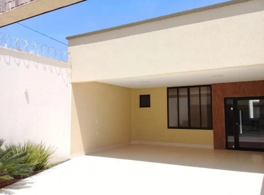 Foto 1 de Casa com 4 Quartos à venda, 135m² em Vila Lavínia, Mogi das Cruzes