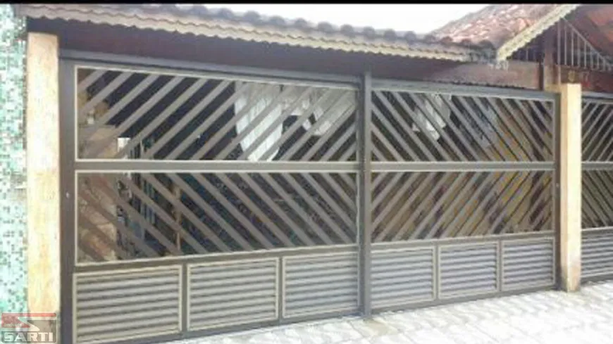 Foto 1 de Casa com 2 Quartos à venda, 77m² em Vila Caicara, Praia Grande