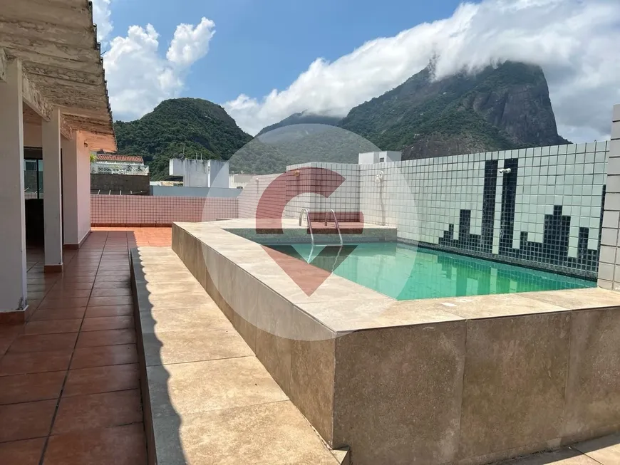 Foto 1 de Cobertura com 4 Quartos à venda, 360m² em Barra da Tijuca, Rio de Janeiro