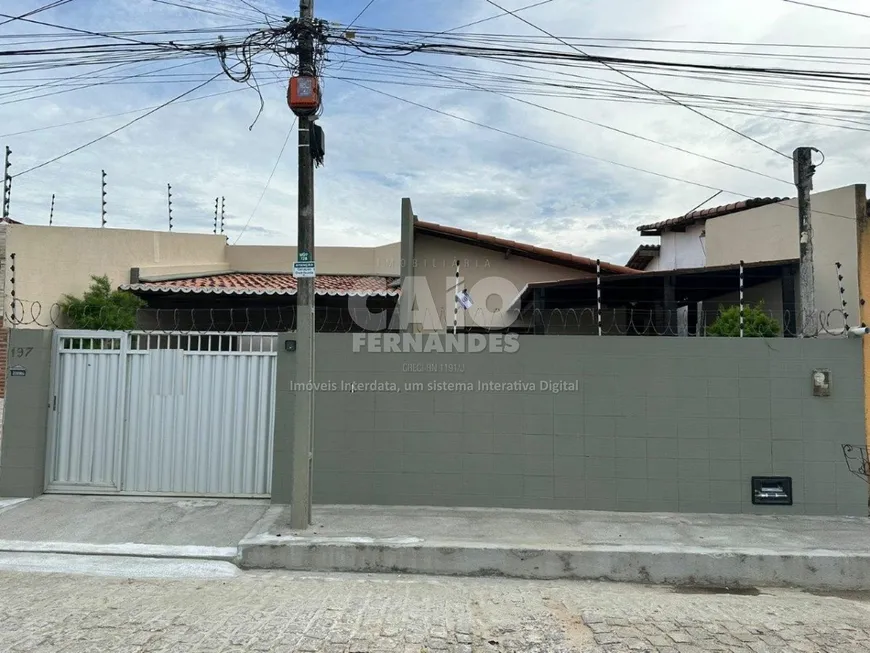 Foto 1 de Casa com 3 Quartos à venda, 114m² em Vida Nova, Parnamirim