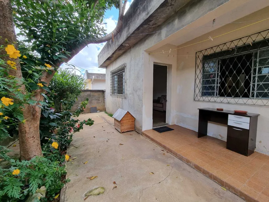 Foto 1 de Casa com 3 Quartos à venda, 139m² em Novo Glória, Belo Horizonte