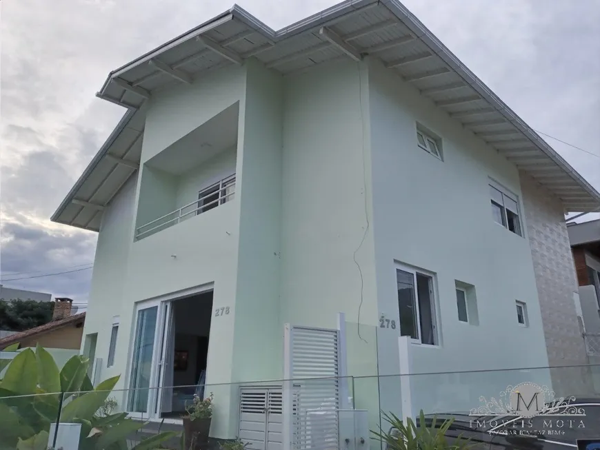 Foto 1 de Apartamento com 2 Quartos para alugar, 60m² em Parque São Jorge, Florianópolis