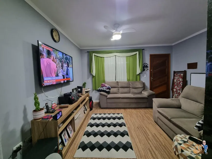 Foto 1 de Casa com 2 Quartos à venda, 68m² em Vila Voturua, São Vicente