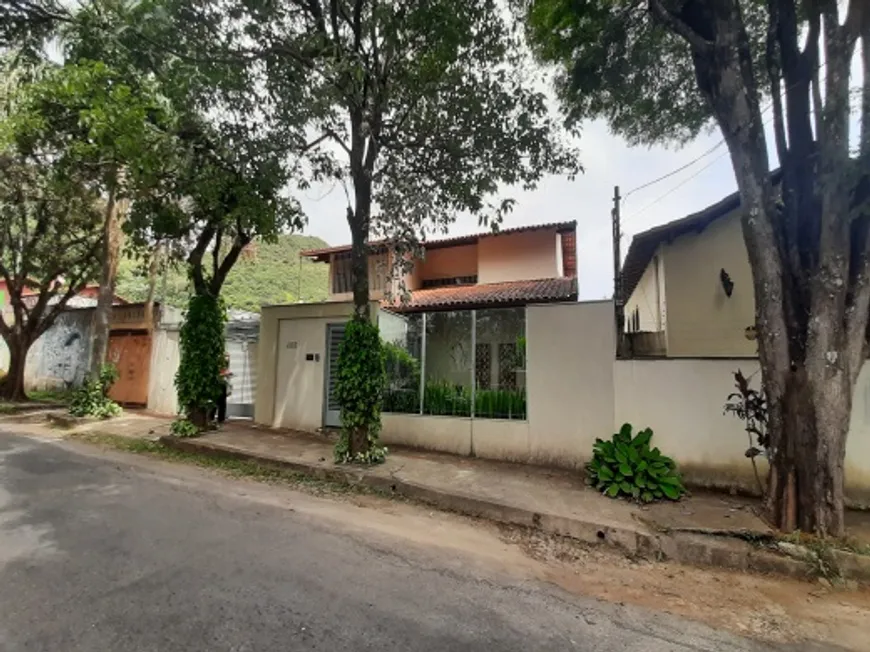 Foto 1 de Casa com 4 Quartos à venda, 464m² em Comiteco, Belo Horizonte