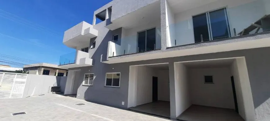 Foto 1 de Casa de Condomínio com 2 Quartos à venda, 120m² em Monte Alto, Arraial do Cabo