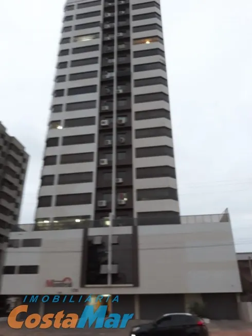 Foto 1 de Apartamento com 3 Quartos à venda, 190m² em Centro, Tramandaí