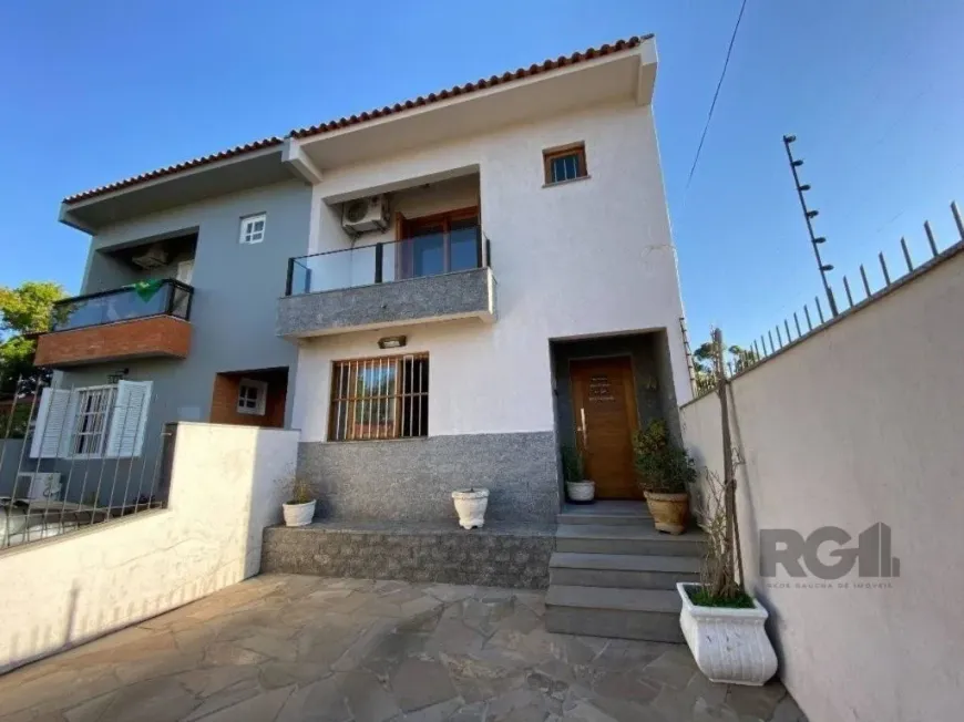 Foto 1 de Casa com 3 Quartos à venda, 135m² em Serraria, Porto Alegre