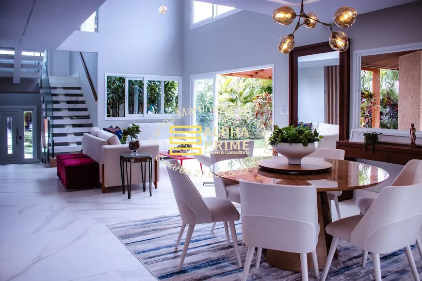 Foto 1 de Casa de Condomínio com 4 Quartos para alugar, 380m² em Buscaville, Camaçari
