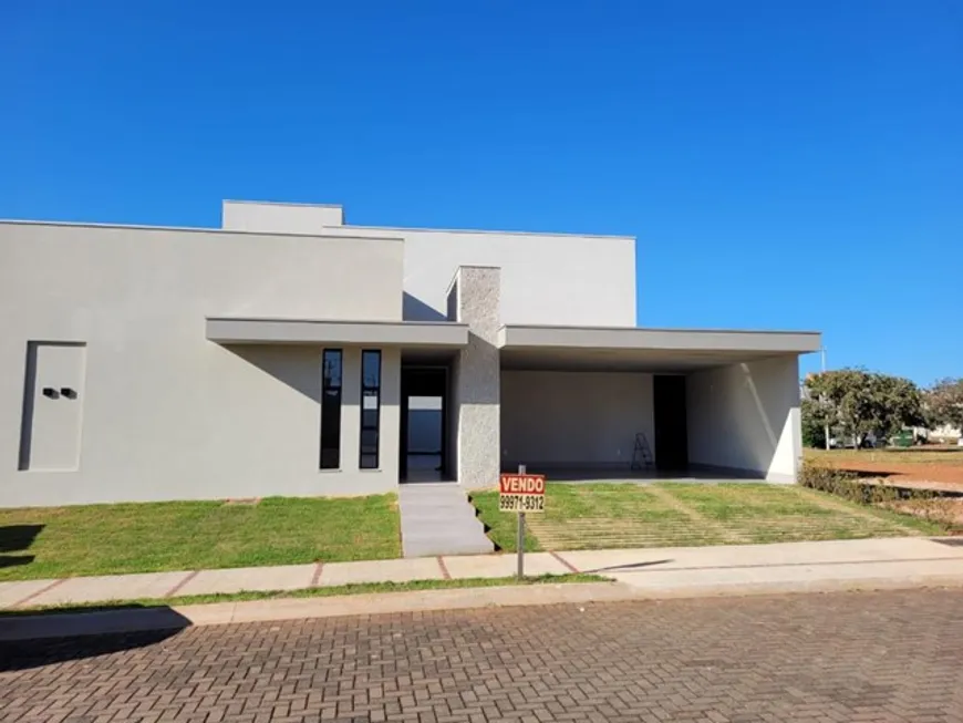 Foto 1 de Casa de Condomínio com 3 Quartos à venda, 240m² em Jardim Botânico, Uberlândia