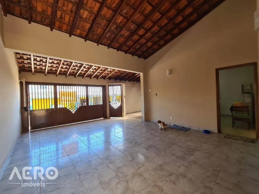 Foto 1 de Casa com 3 Quartos à venda, 160m² em Vila Pacífico, Bauru