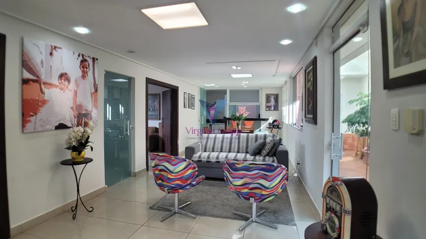 Foto 1 de Casa com 5 Quartos à venda, 300m² em Brasileia, Betim
