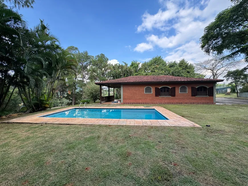 Foto 1 de Casa de Condomínio com 3 Quartos para venda ou aluguel, 300m² em Vila Velha, Santana de Parnaíba