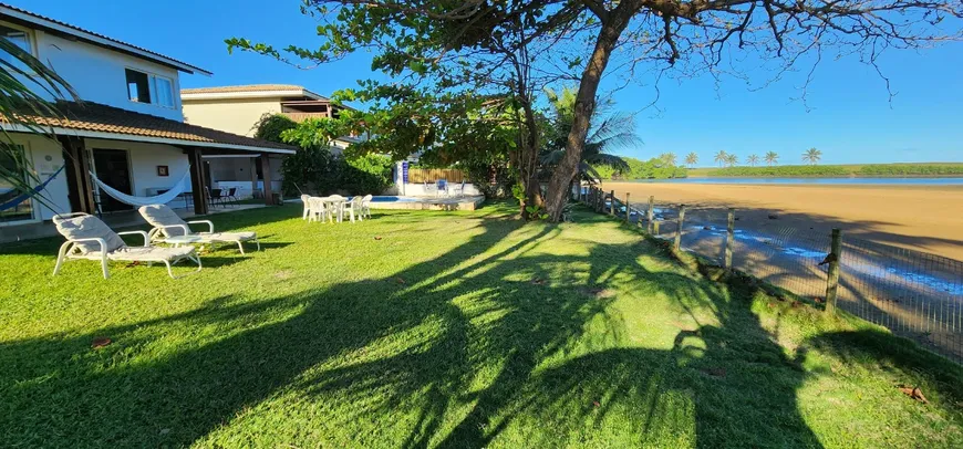 Foto 1 de Casa de Condomínio com 5 Quartos à venda, 380m² em Buraquinho, Lauro de Freitas