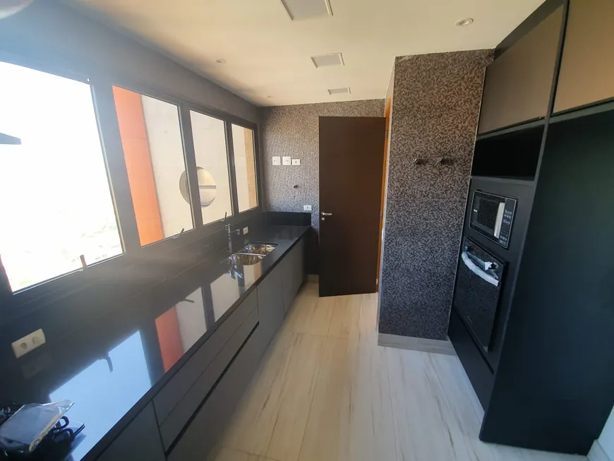 Foto 1 de Apartamento com 3 Quartos para alugar, 190m² em Jardim, Santo André