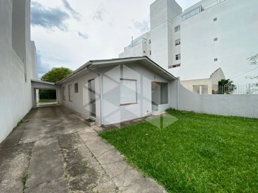 Foto 1 de Casa com 3 Quartos para alugar, 60m² em Centro, Santa Cruz do Sul