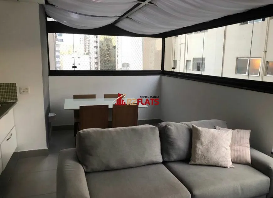 Foto 1 de Flat com 1 Quarto para alugar, 53m² em Vila Olímpia, São Paulo