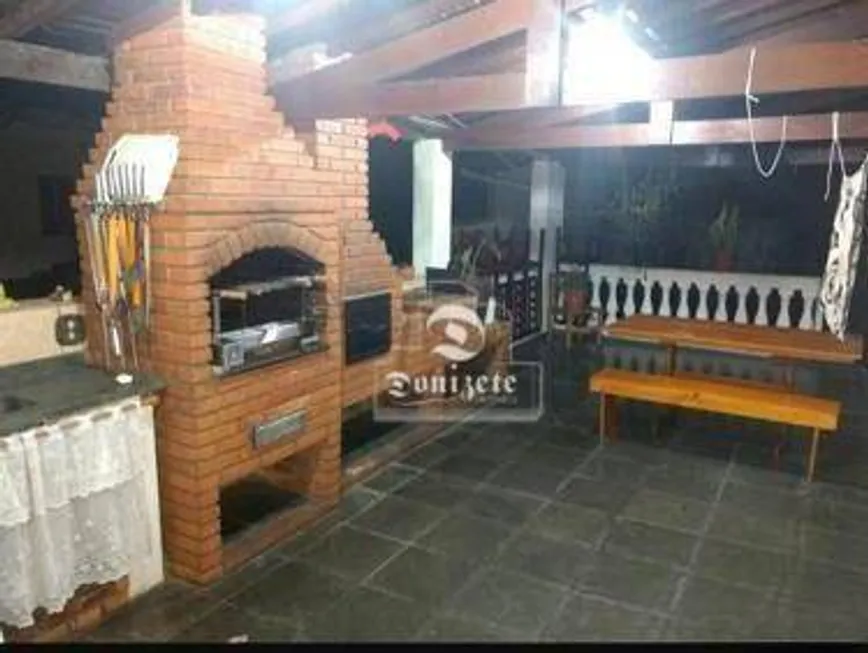 Foto 1 de Sobrado com 3 Quartos à venda, 266m² em Vila Eldizia, Santo André