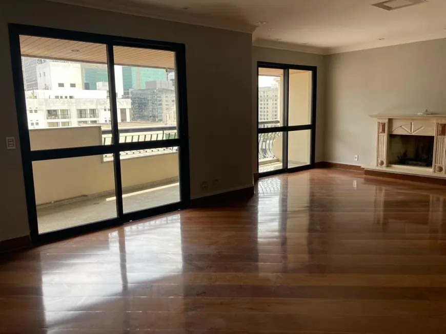 Foto 1 de Apartamento com 3 Quartos à venda, 186m² em Jardim Paulista, São Paulo