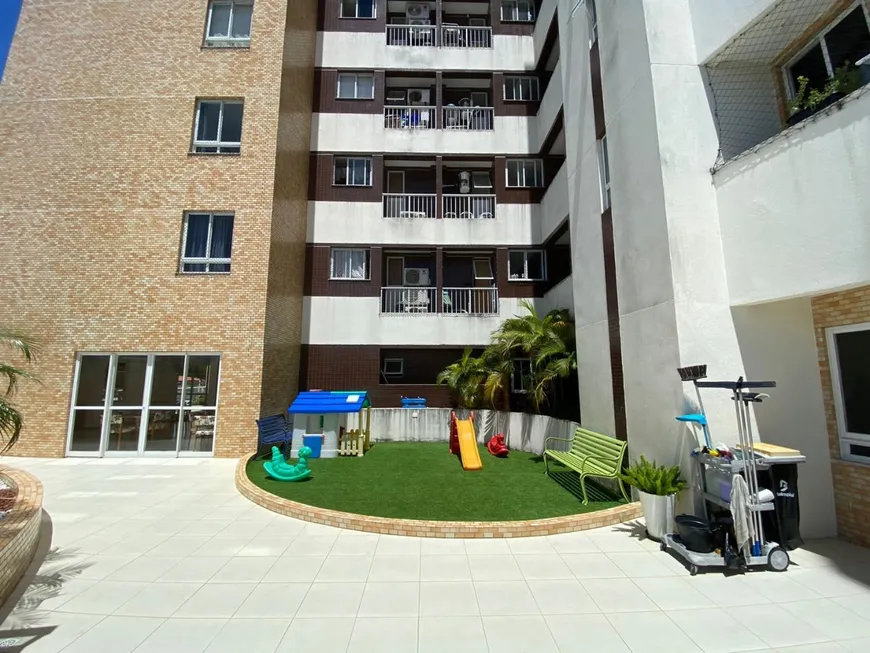 Foto 1 de Apartamento com 3 Quartos à venda, 82m² em Pitangueiras, Lauro de Freitas