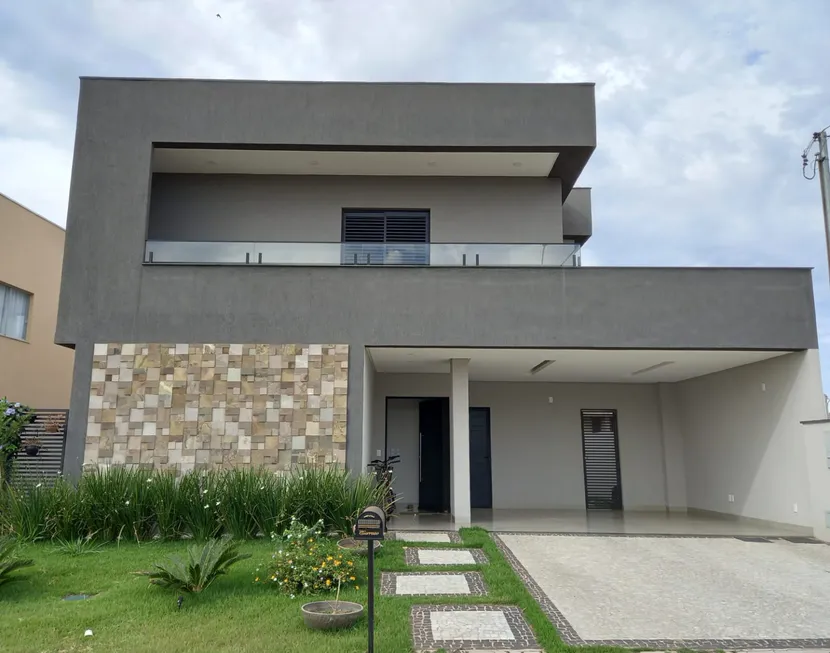 Foto 1 de Casa com 4 Quartos à venda, 255m² em Residencial Parqville Jacaranda, Aparecida de Goiânia