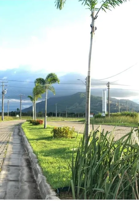 Foto 1 de Lote/Terreno à venda, 211m² em Pajuçara, Maracanaú