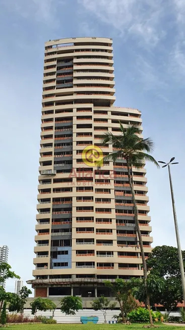 Foto 1 de Apartamento com 4 Quartos à venda, 180m² em Lagoa Nova, Natal