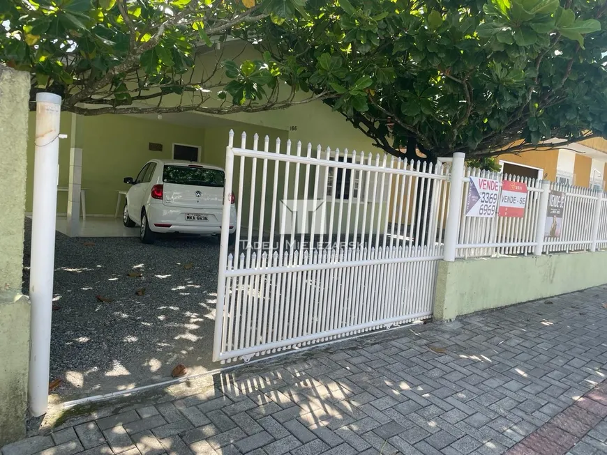 Foto 1 de Casa com 4 Quartos à venda, 130m² em Perequê, Porto Belo