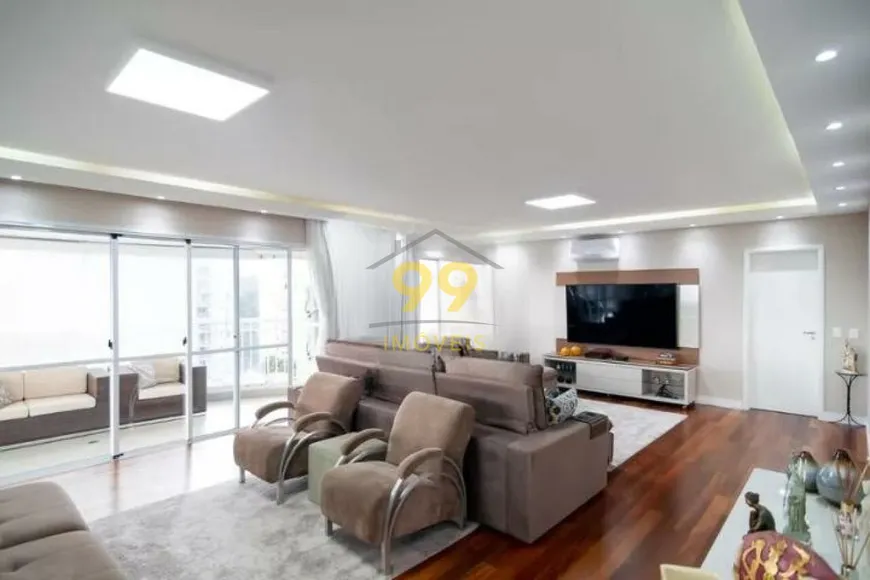 Foto 1 de Apartamento com 4 Quartos à venda, 247m² em Vila Sofia, São Paulo