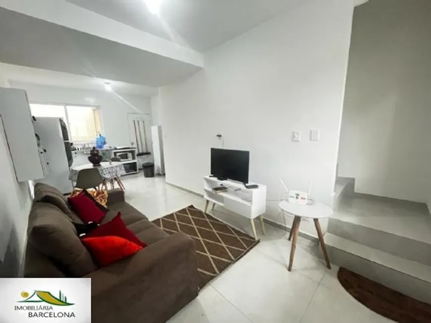 Foto 1 de Casa com 2 Quartos à venda, 80m² em Santa Rita do Zarur, Volta Redonda