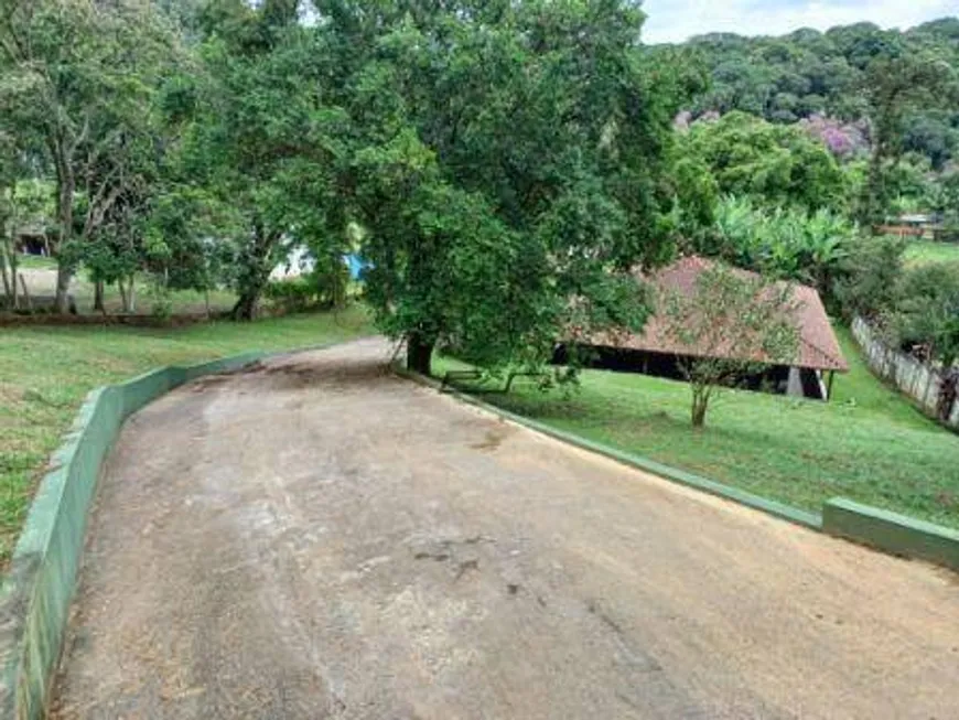 Foto 1 de Fazenda/Sítio com 3 Quartos à venda, 157m² em , Rio Grande da Serra