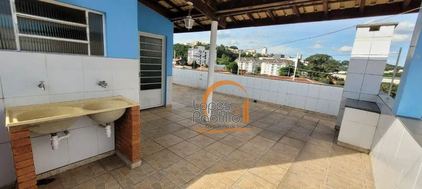 Foto 1 de Casa com 4 Quartos para venda ou aluguel, 409m² em Atibaia Jardim, Atibaia