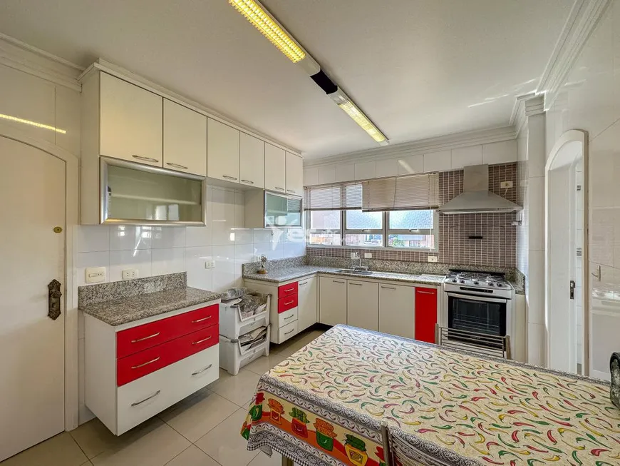 Foto 1 de Apartamento com 4 Quartos para alugar, 140m² em Vila Bastos, Santo André