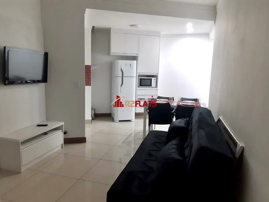 Foto 1 de Flat com 1 Quarto para alugar, 37m² em Moema, São Paulo