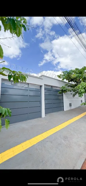 Foto 1 de Casa com 2 Quartos à venda, 62m² em Setor Santos Dumont, Goiânia