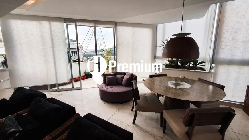 Foto 1 de Cobertura com 4 Quartos à venda, 800m² em Barra da Tijuca, Rio de Janeiro