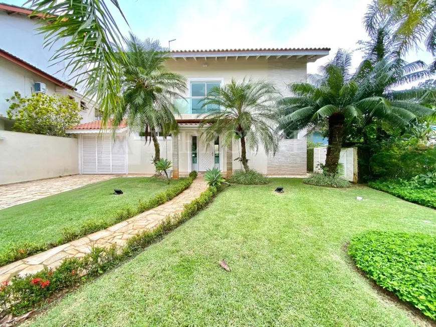 Foto 1 de Casa de Condomínio com 4 Quartos à venda, 320m² em Balneário Praia do Pernambuco, Guarujá