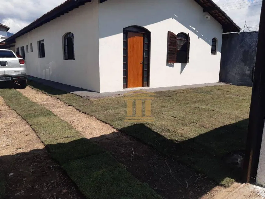 Foto 1 de Casa com 4 Quartos à venda, 105m² em Barranco Alto, Caraguatatuba