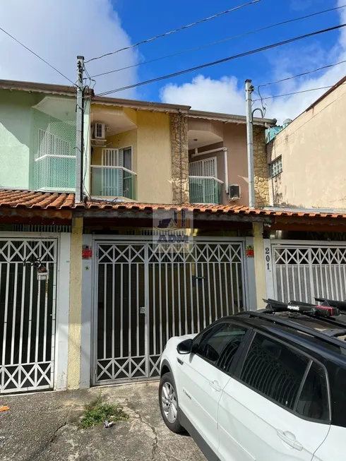 Foto 1 de Sobrado com 2 Quartos à venda, 73m² em Vila Dalila, São Paulo