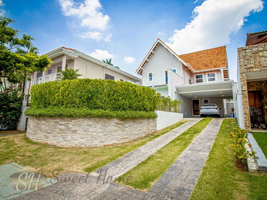 Foto 1 de Casa de Condomínio com 4 Quartos à venda, 300m² em Residencial Seis Alphaville, Santana de Parnaíba
