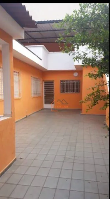 Foto 1 de Casa com 3 Quartos à venda, 241m² em Jardim Santa Terezinha, São Paulo