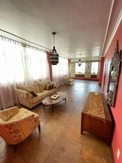 Foto 1 de Apartamento com 4 Quartos à venda, 260m² em Ondina, Salvador