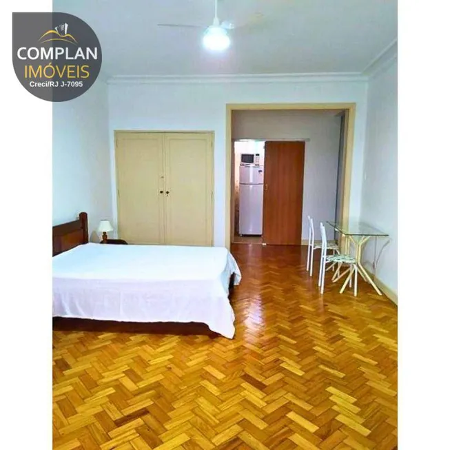 Foto 1 de Apartamento com 1 Quarto para venda ou aluguel, 48m² em Copacabana, Rio de Janeiro