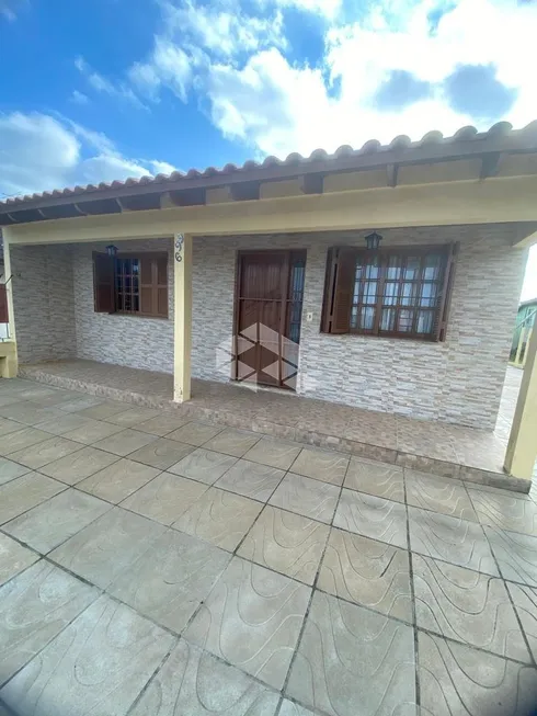 Foto 1 de Casa com 2 Quartos à venda, 180m² em Fiuza, Viamão