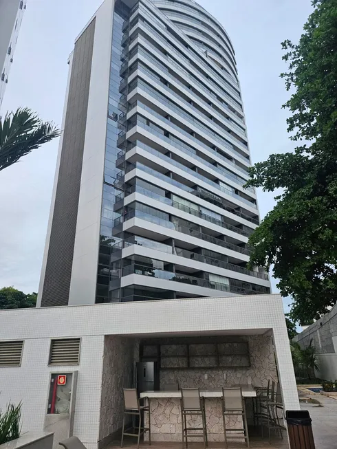 Foto 1 de Apartamento com 2 Quartos para alugar, 67m² em Ondina, Salvador