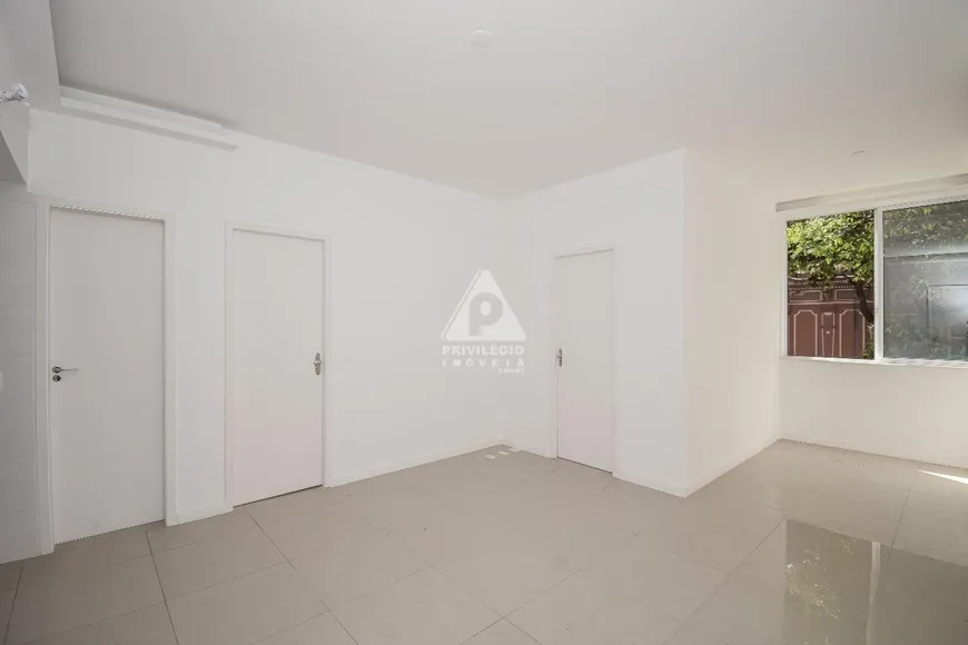 Foto 1 de Apartamento com 1 Quarto à venda, 70m² em Catete, Rio de Janeiro