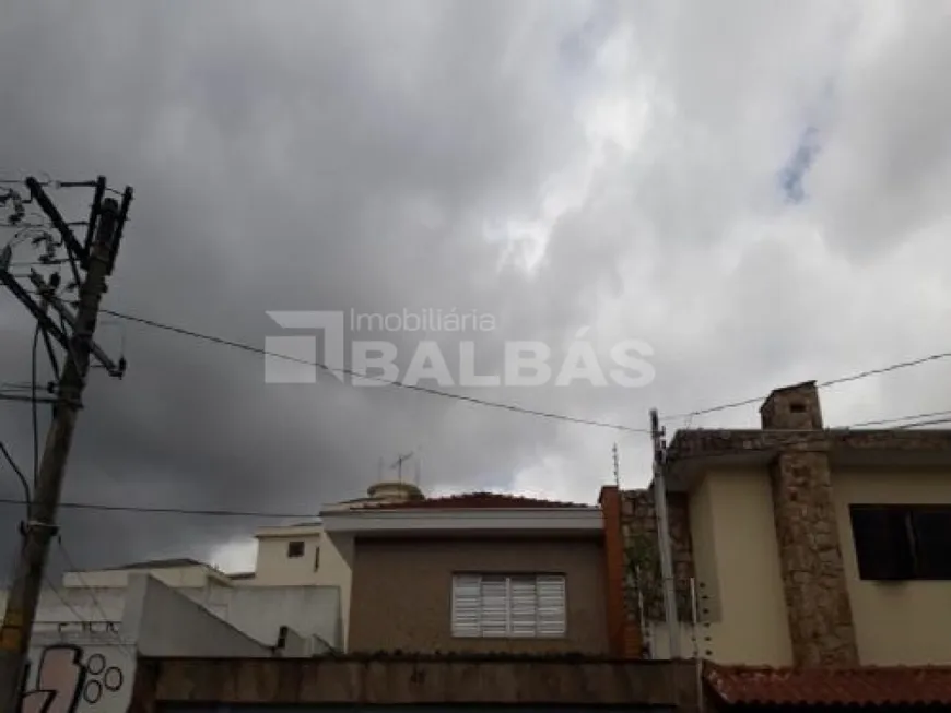 Foto 1 de Sobrado com 3 Quartos à venda, 195m² em Água Rasa, São Paulo