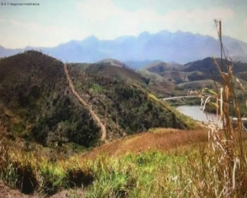 Foto 1 de Fazenda/Sítio com 1 Quarto à venda, 2420000m² em , Lavrinhas