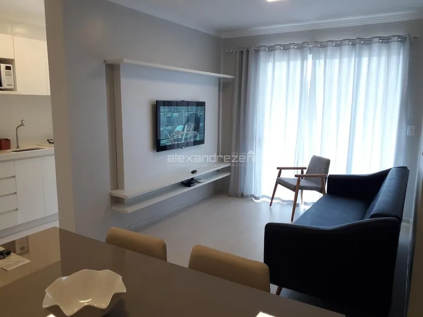 Foto 1 de Apartamento com 2 Quartos para alugar, 80m² em Bombas, Bombinhas
